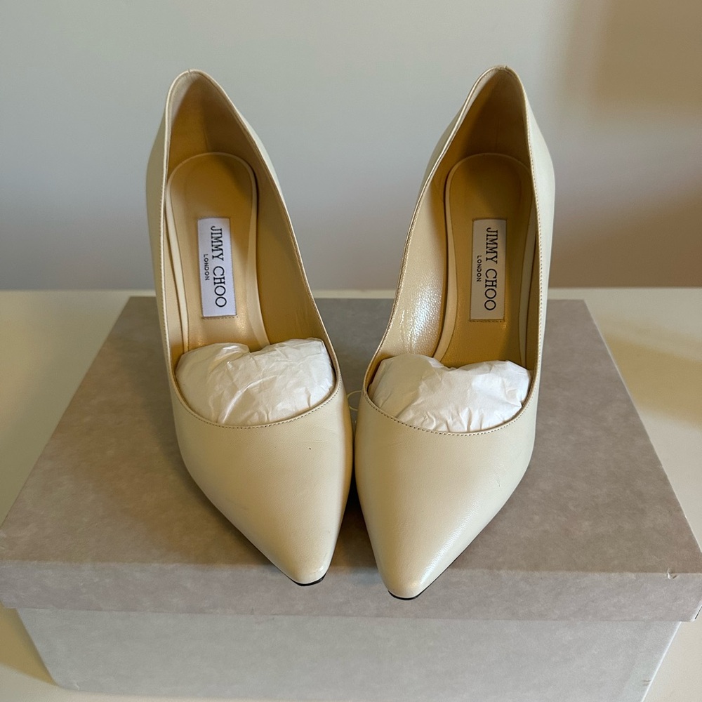 Jimmy Choo White/Linen Heels Worn Once
Comes with Box and Bag